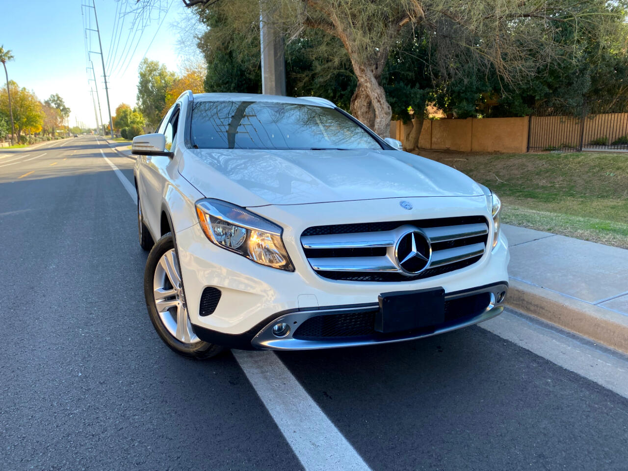 Mercedes-Benz GLA FWD 4dr GLA 250 2016