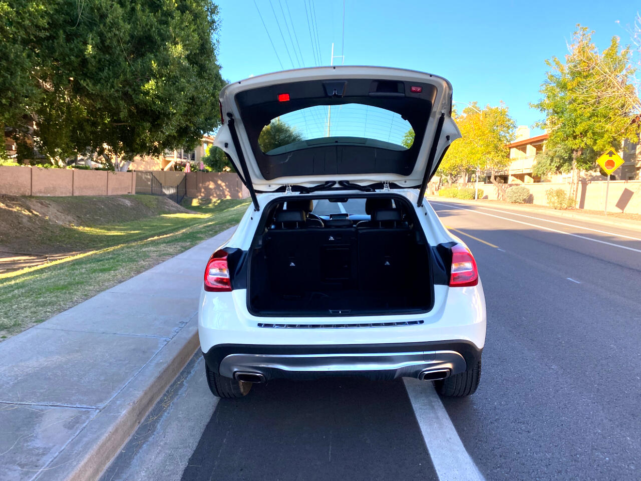 Mercedes-Benz GLA FWD 4dr GLA 250 2016