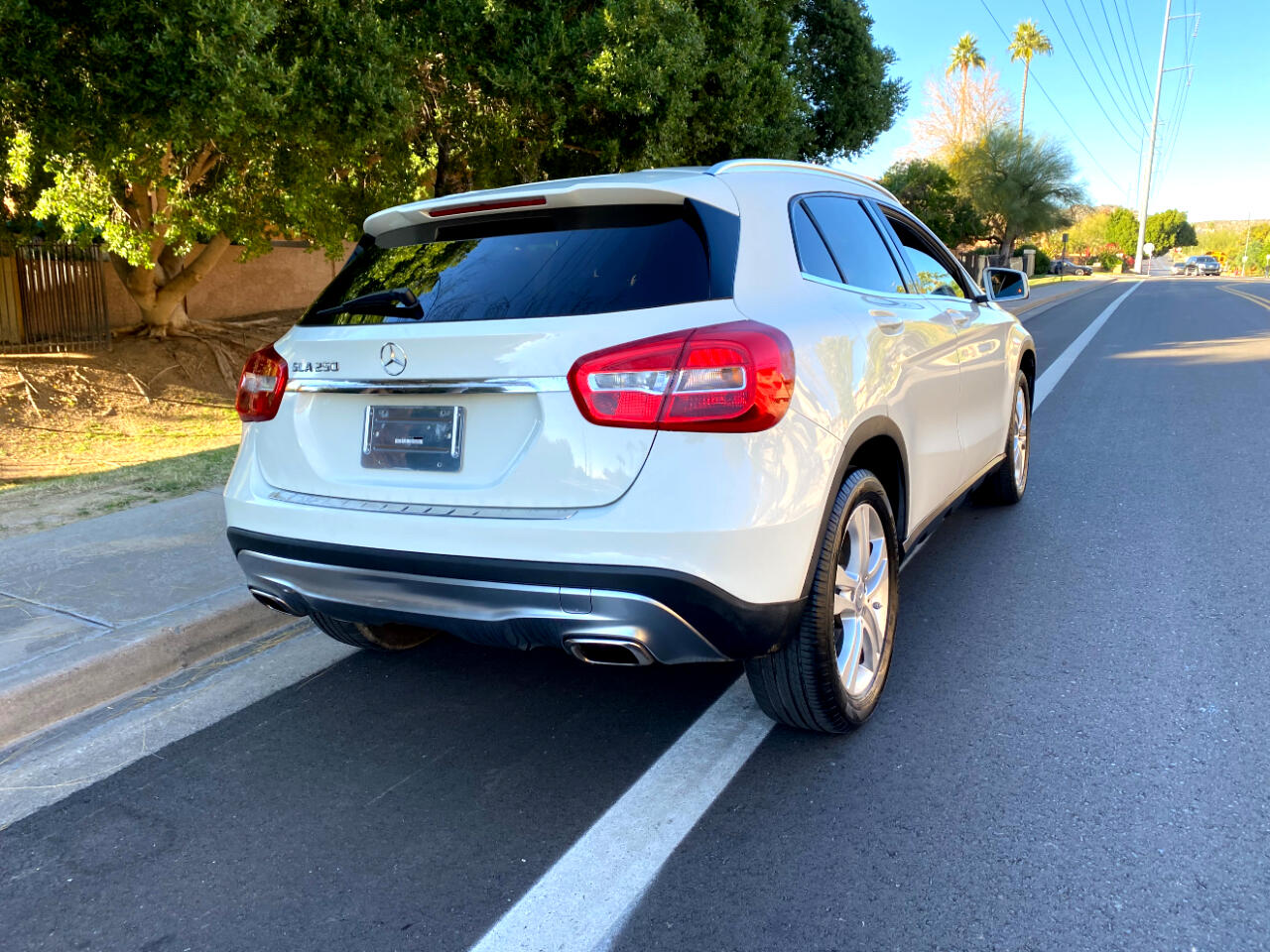 Mercedes-Benz GLA FWD 4dr GLA 250 2016