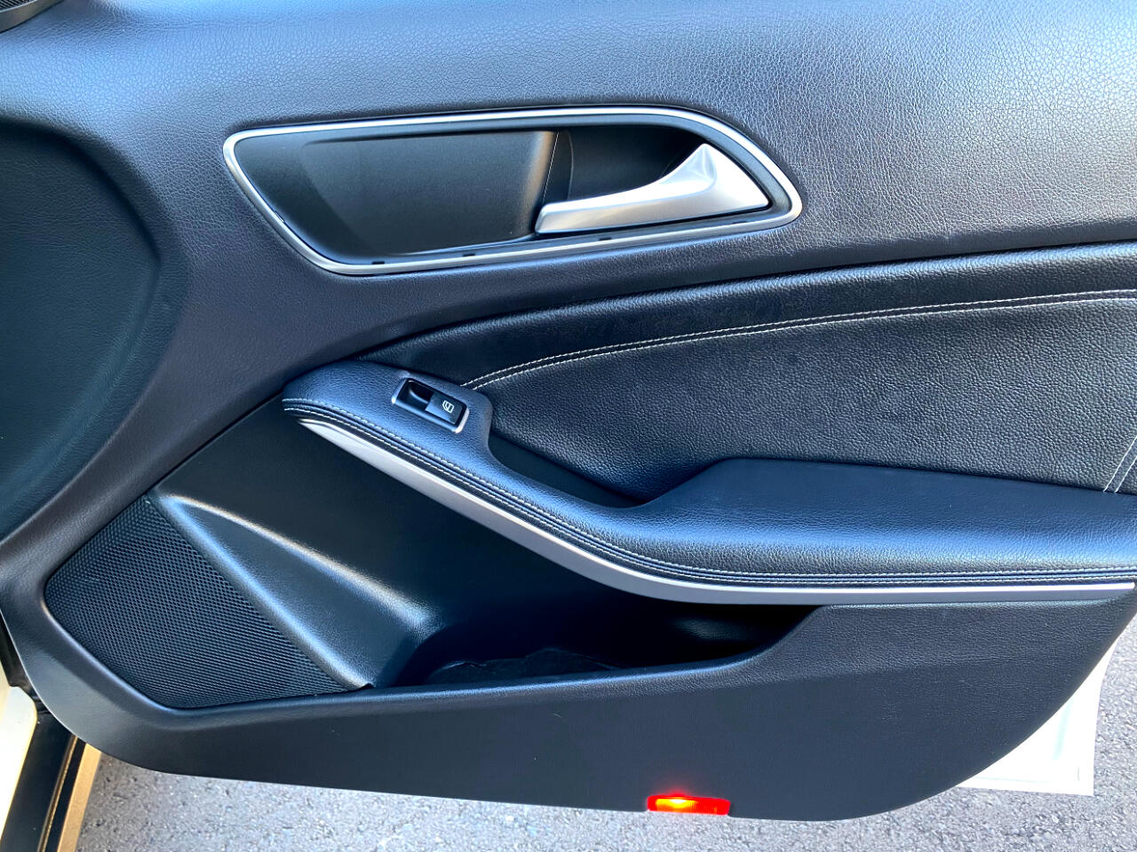 Mercedes-Benz GLA FWD 4dr GLA 250 2016