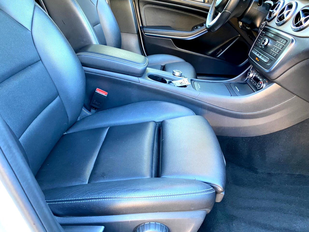 Mercedes-Benz GLA FWD 4dr GLA 250 2016