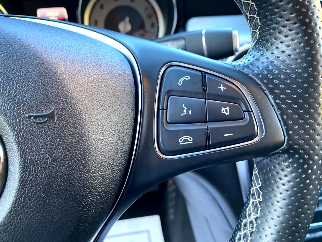 Mercedes-Benz GLA FWD 4dr GLA 250 2016