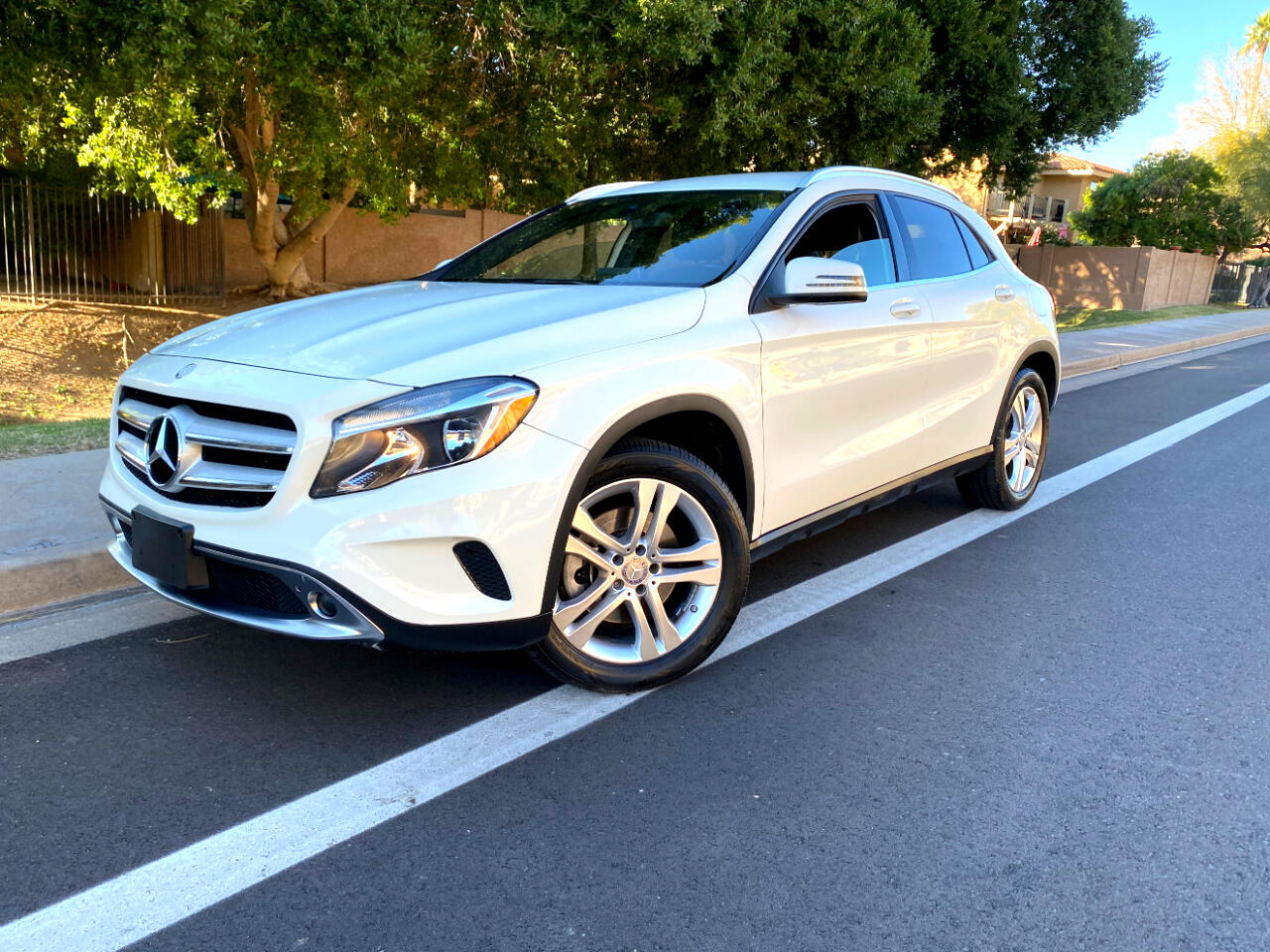 Mercedes-Benz GLA FWD 4dr GLA 250 2016