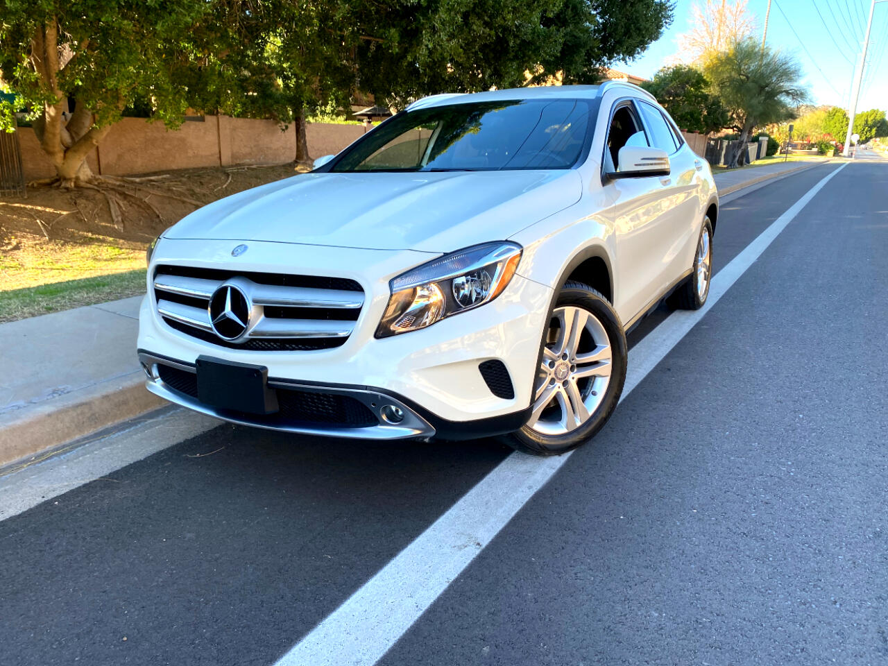 Mercedes-Benz GLA FWD 4dr GLA 250 2016