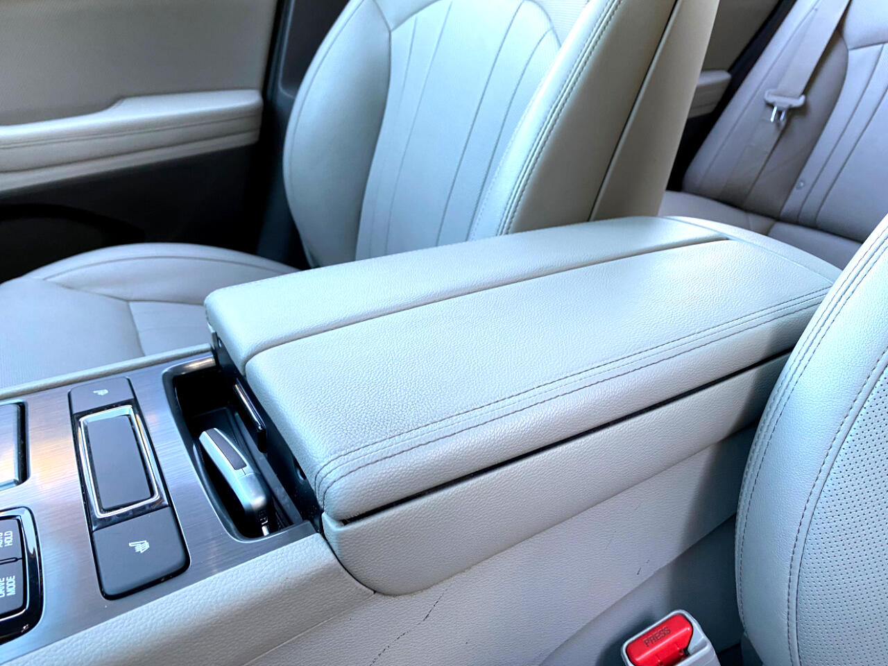 Genesis G80 3.8L RWD 2019