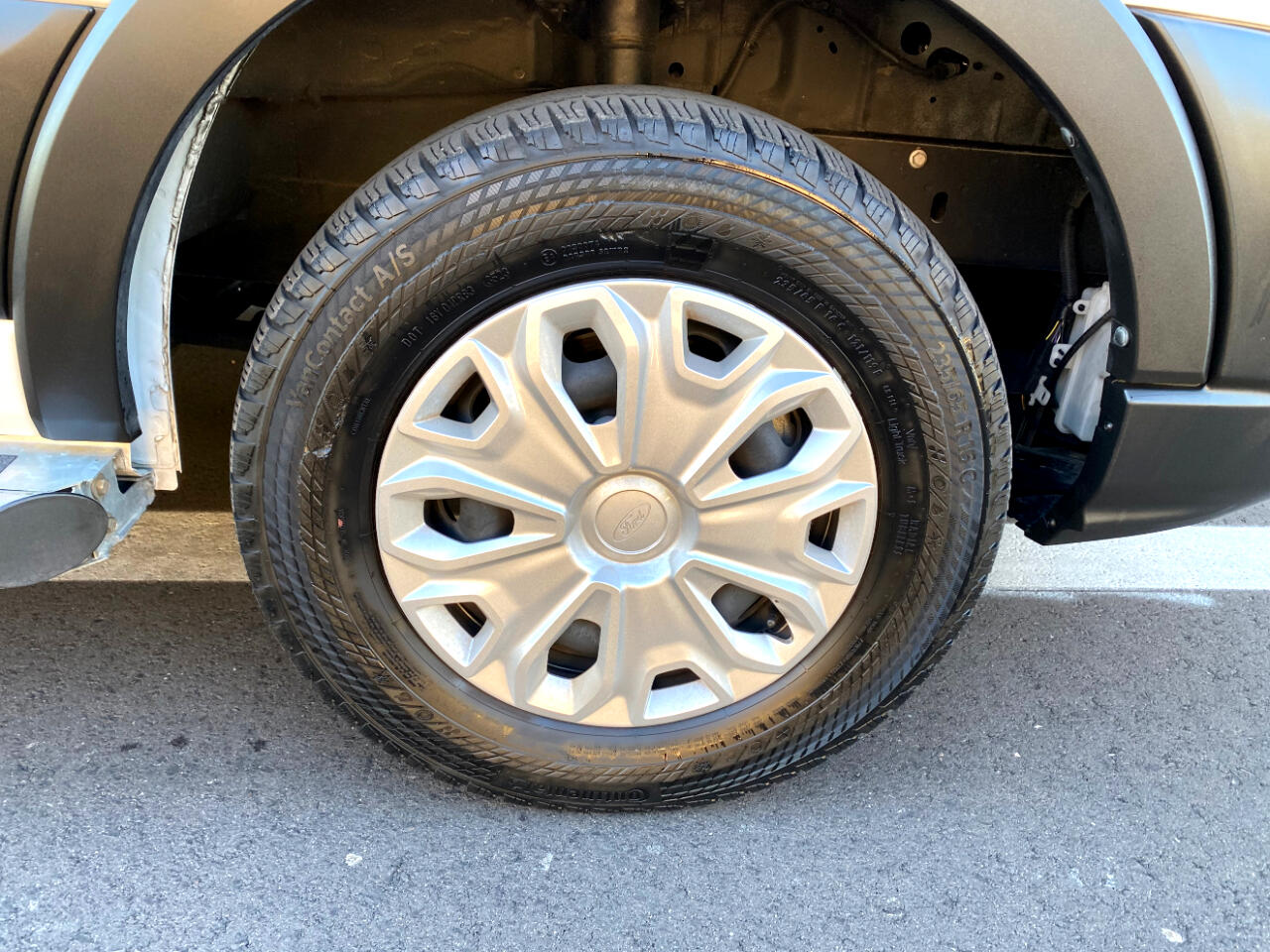 Ford Transit Cargo Van T-250 130" Low Rf 9070 GVWR RWD 2024