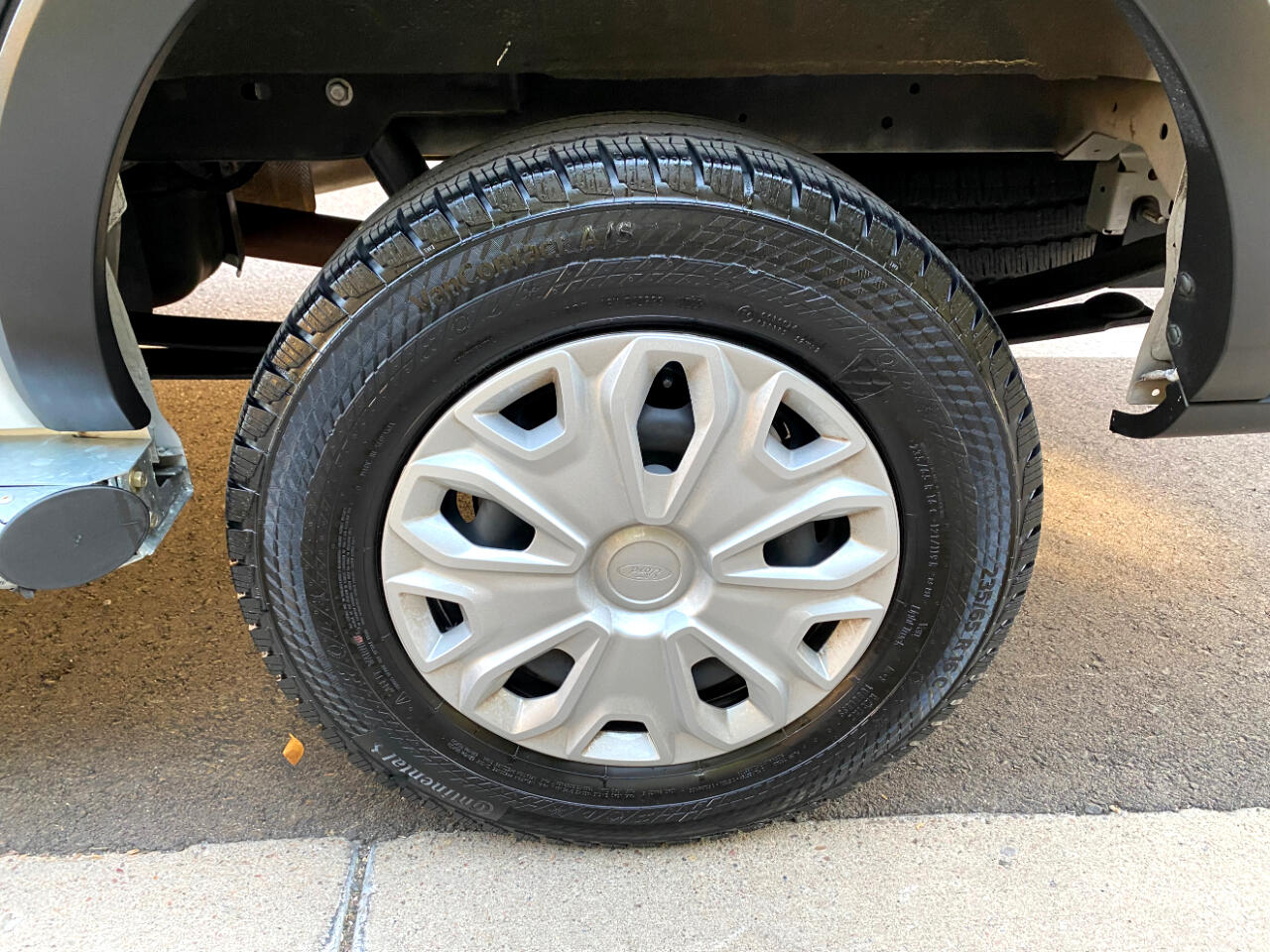 Ford Transit Cargo Van T-250 130" Low Rf 9070 GVWR RWD 2024