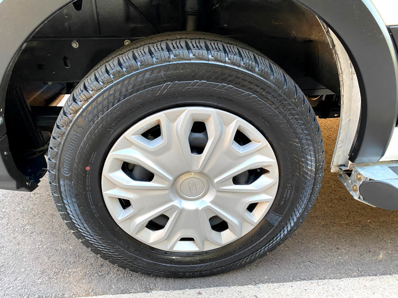 Ford Transit Cargo Van T-250 130" Low Rf 9070 GVWR RWD 2024