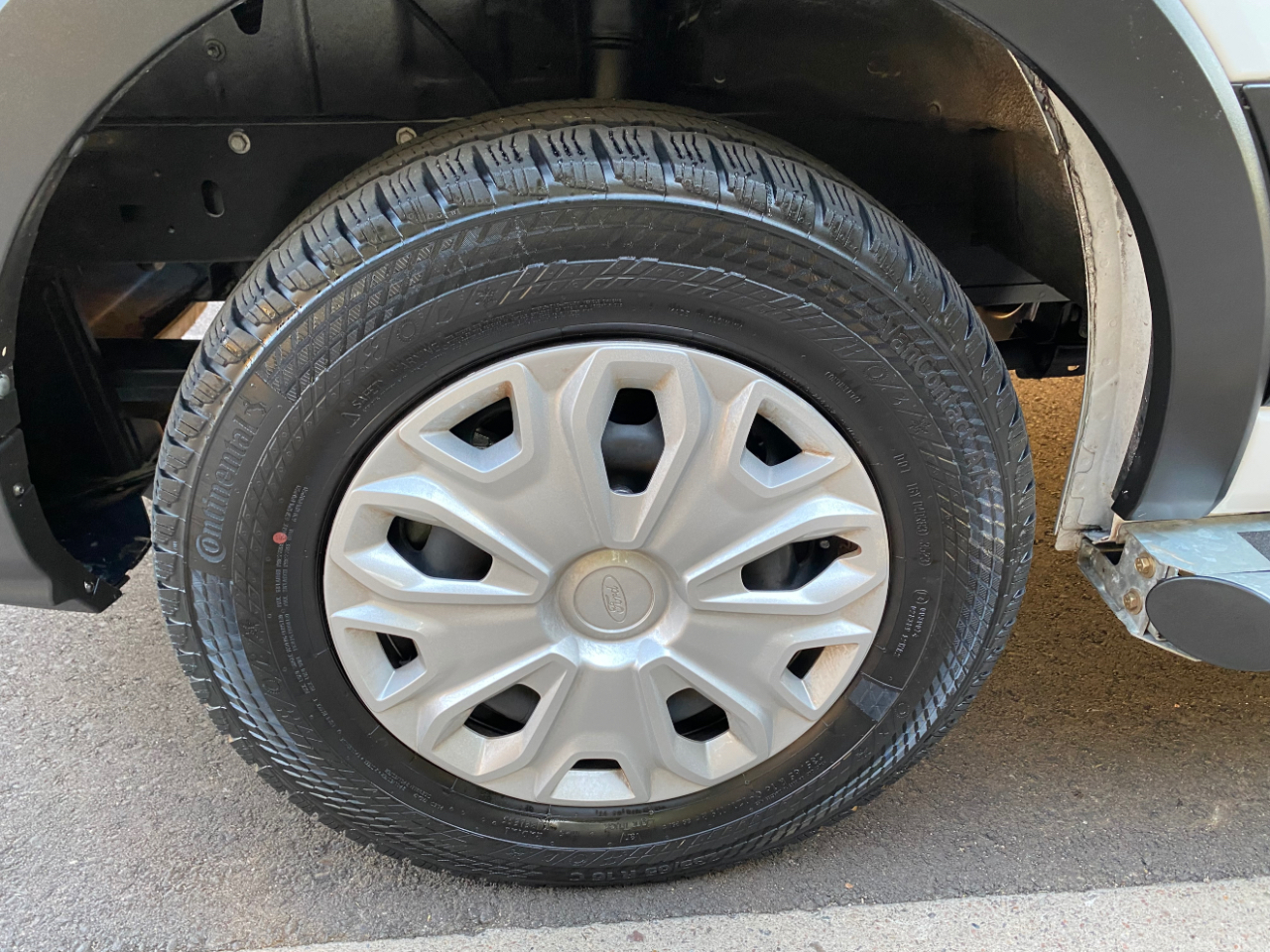 Ford Transit Cargo Van T-250 130" Low Rf 9070 GVWR RWD 2024