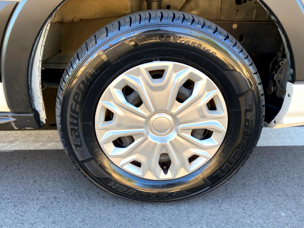 Ford Transit Passenger Wagon T-350 148" Low Roof XLT RWD 2023