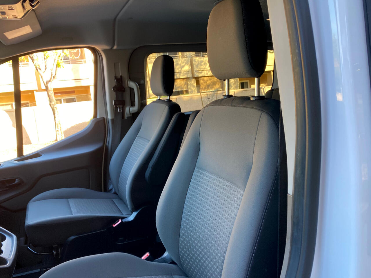 Ford Transit Passenger Wagon T-350 148" Low Roof XLT RWD 2023