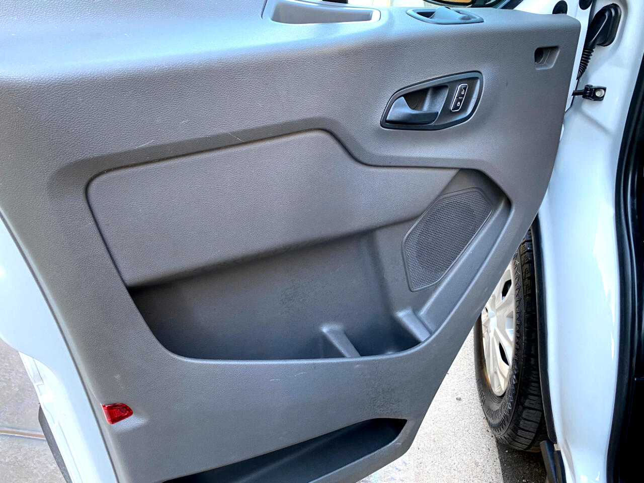 Ford Transit Passenger Wagon T-350 148" Low Roof XLT RWD 2023