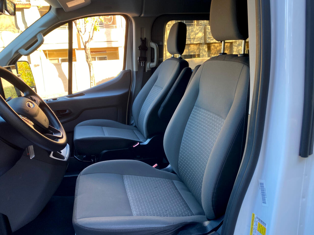 Ford Transit Passenger Wagon T-350 148" Low Roof XLT RWD 2023