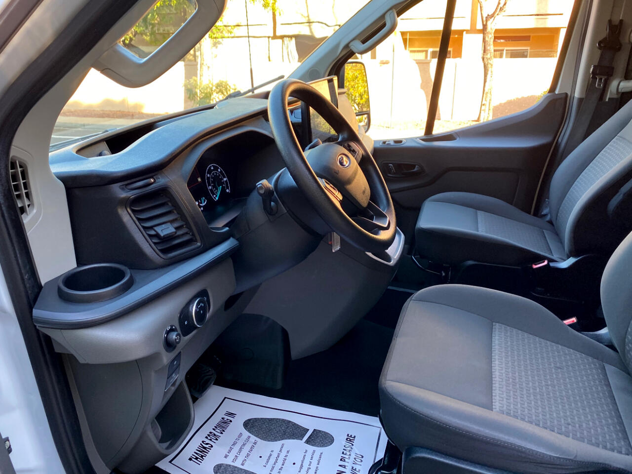 Ford Transit Passenger Wagon T-350 148" Low Roof XLT RWD 2023