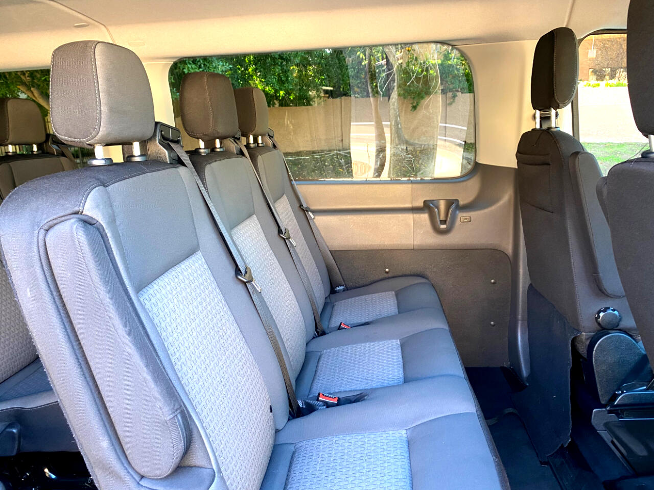 Ford Transit Passenger Wagon T-350 148" Low Roof XLT RWD 2023