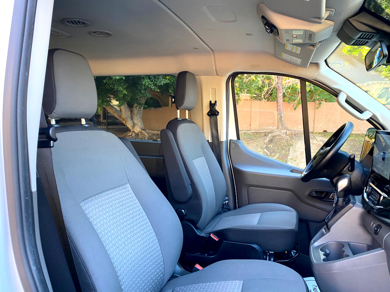 Ford Transit Passenger Wagon T-350 148" Low Roof XLT RWD 2023