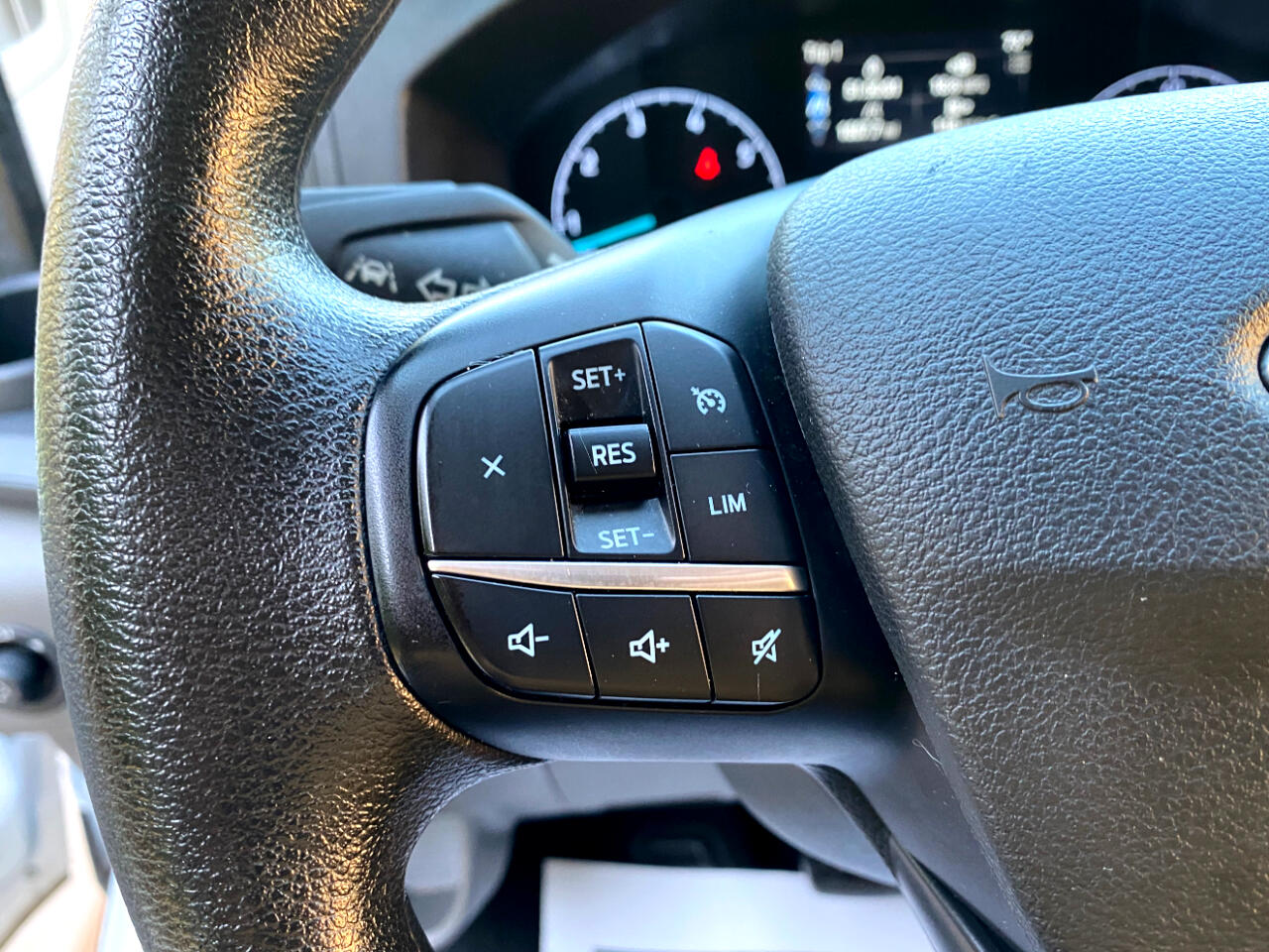 Ford Transit Passenger Wagon T-350 148" Low Roof XLT RWD 2023