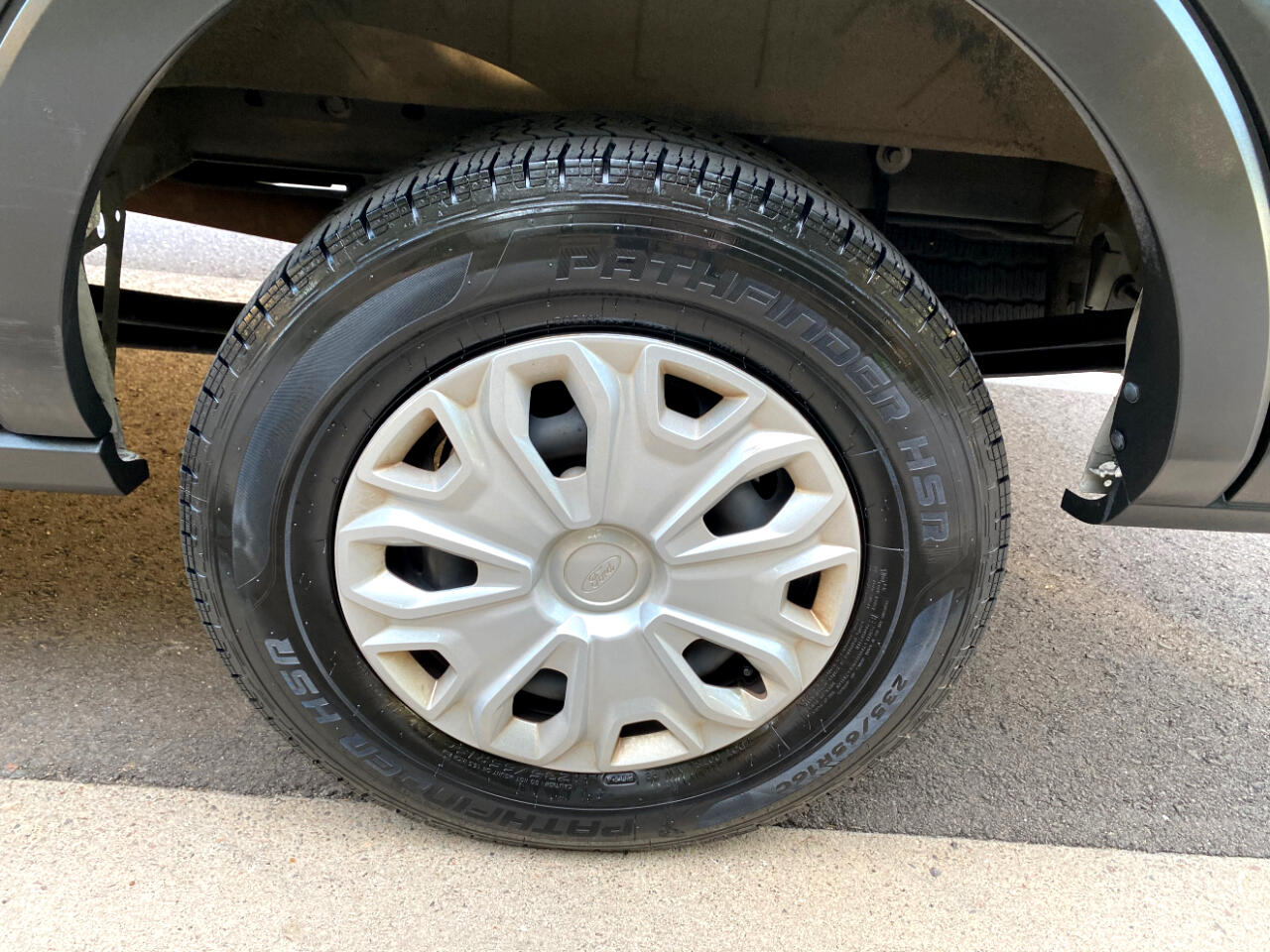 Ford Transit Passenger Wagon T-350 148" Low Roof XLT RWD 2023