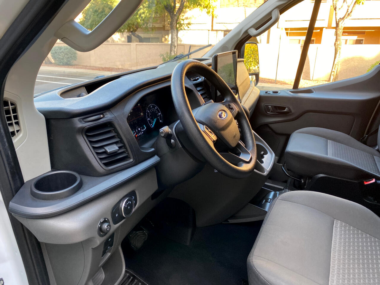 Ford Transit Passenger Wagon T-350 148" Low Roof XLT RWD 2023