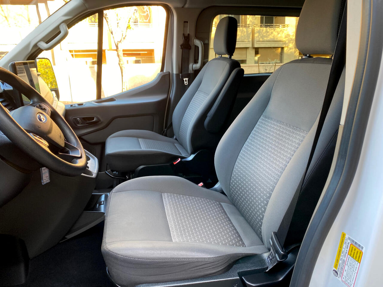 Ford Transit Passenger Wagon T-350 148" Low Roof XLT RWD 2023