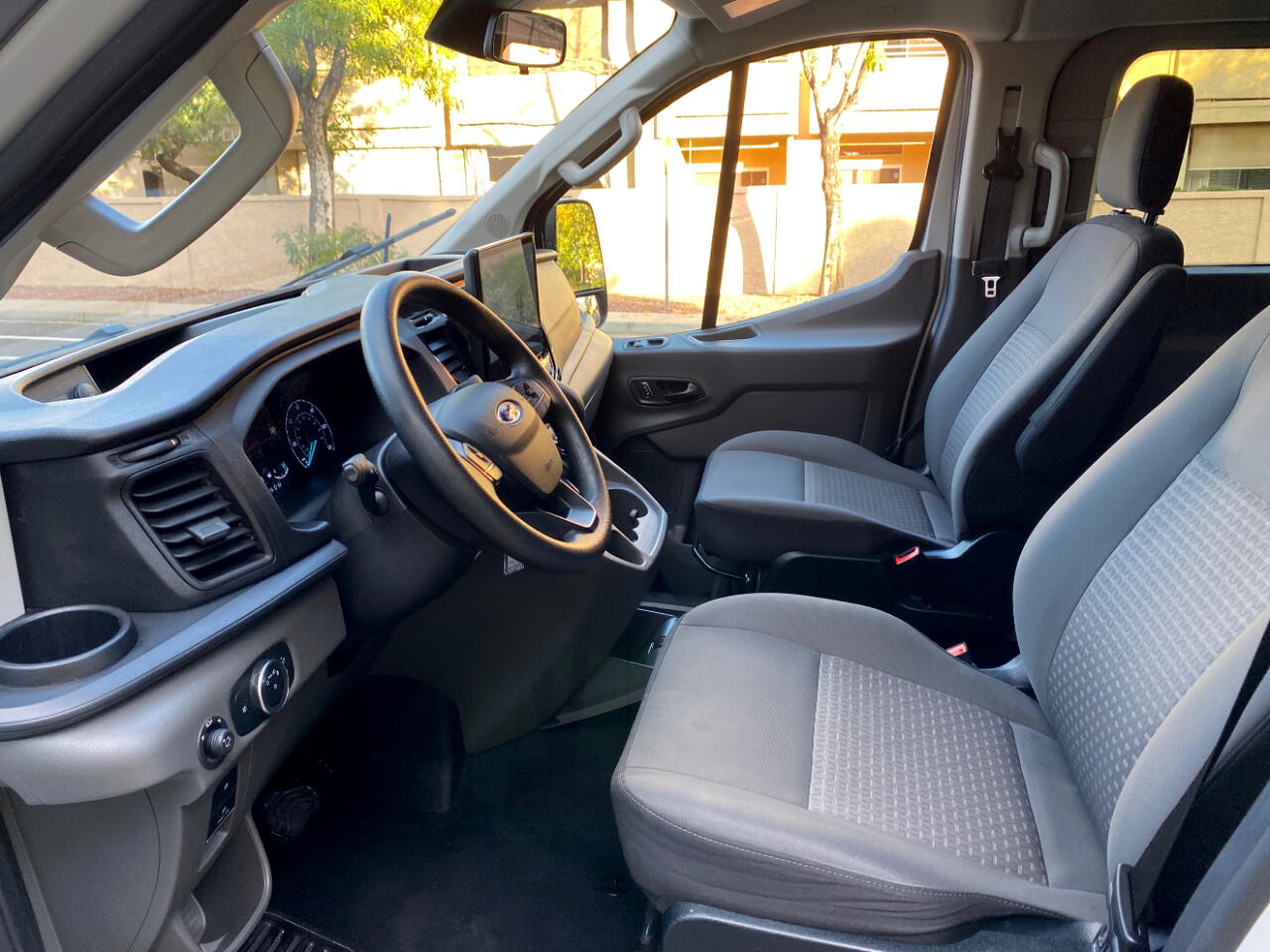 Ford Transit Passenger Wagon T-350 148" Low Roof XLT RWD 2023