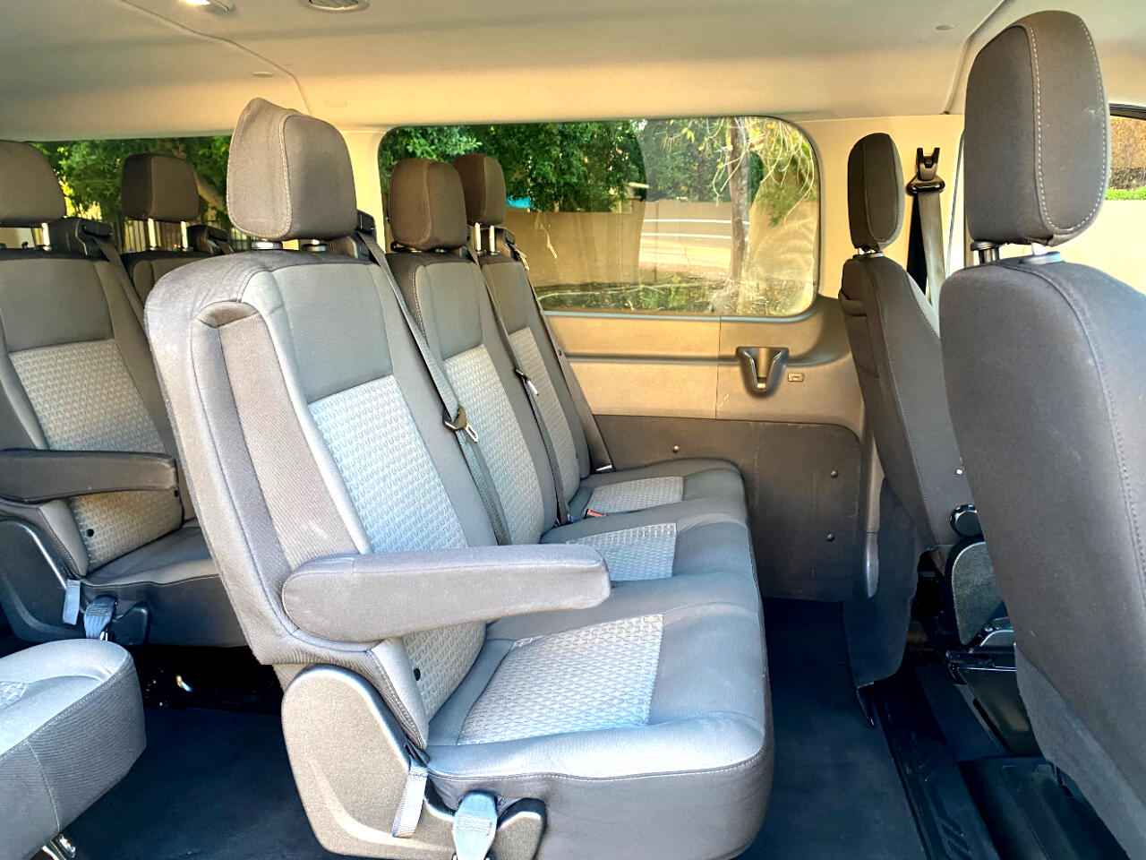 Ford Transit Passenger Wagon T-350 148" Low Roof XLT RWD 2023