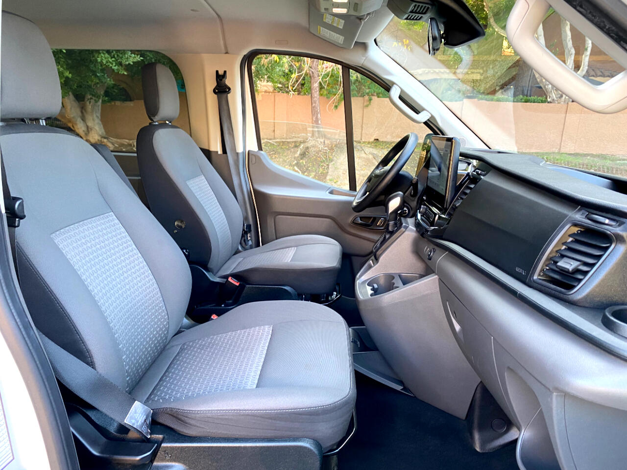 Ford Transit Passenger Wagon T-350 148" Low Roof XLT RWD 2023