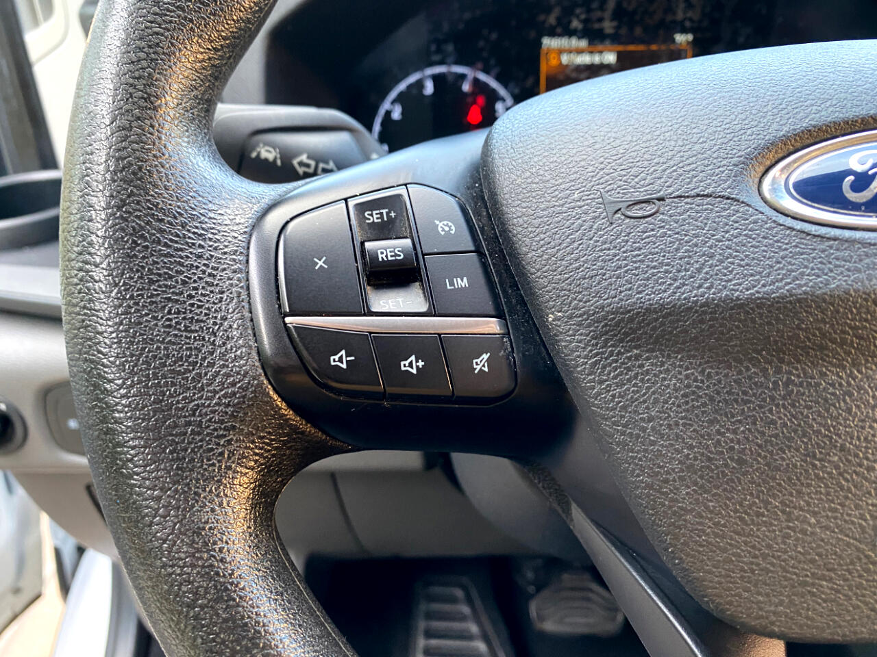 Ford Transit Passenger Wagon T-350 148" Low Roof XLT RWD 2023