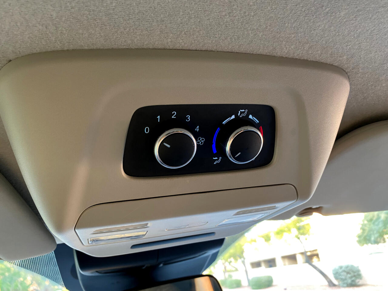 Ford Transit Passenger Wagon T-350 148" Low Roof XLT RWD 2023