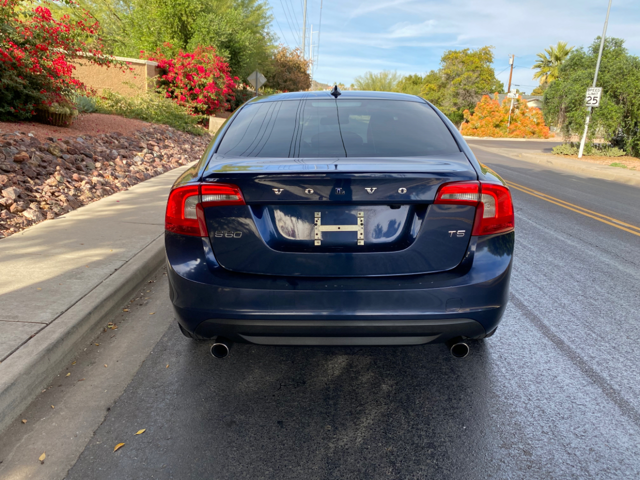 Volvo S60 FWD 4dr Sdn T5 2012