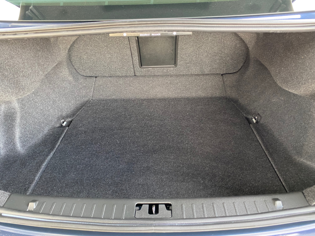 Volvo S60 FWD 4dr Sdn T5 2012