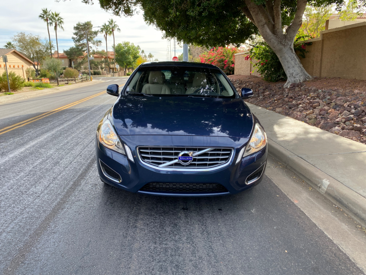 Volvo S60 FWD 4dr Sdn T5 2012