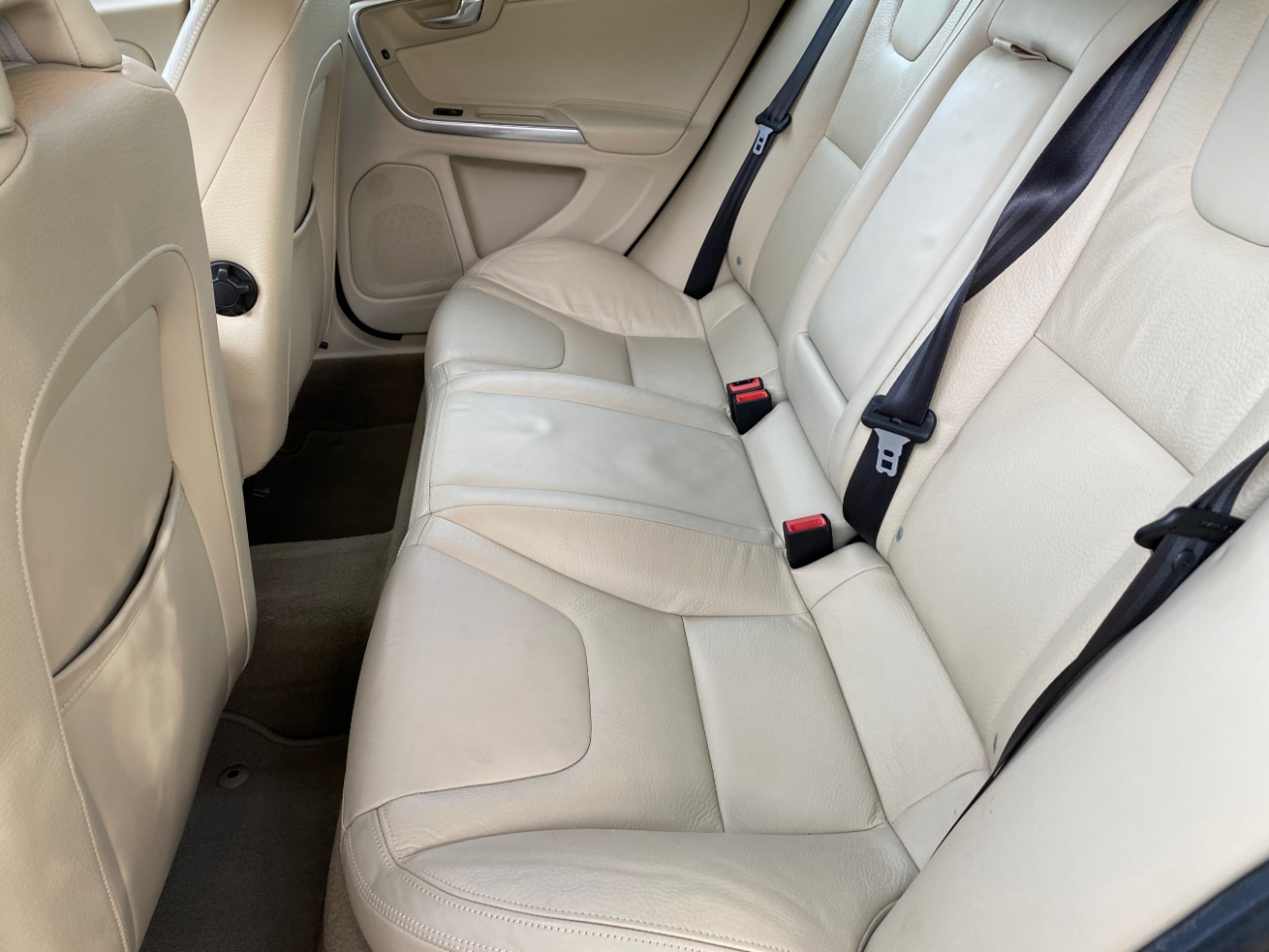 Volvo S60 FWD 4dr Sdn T5 2012