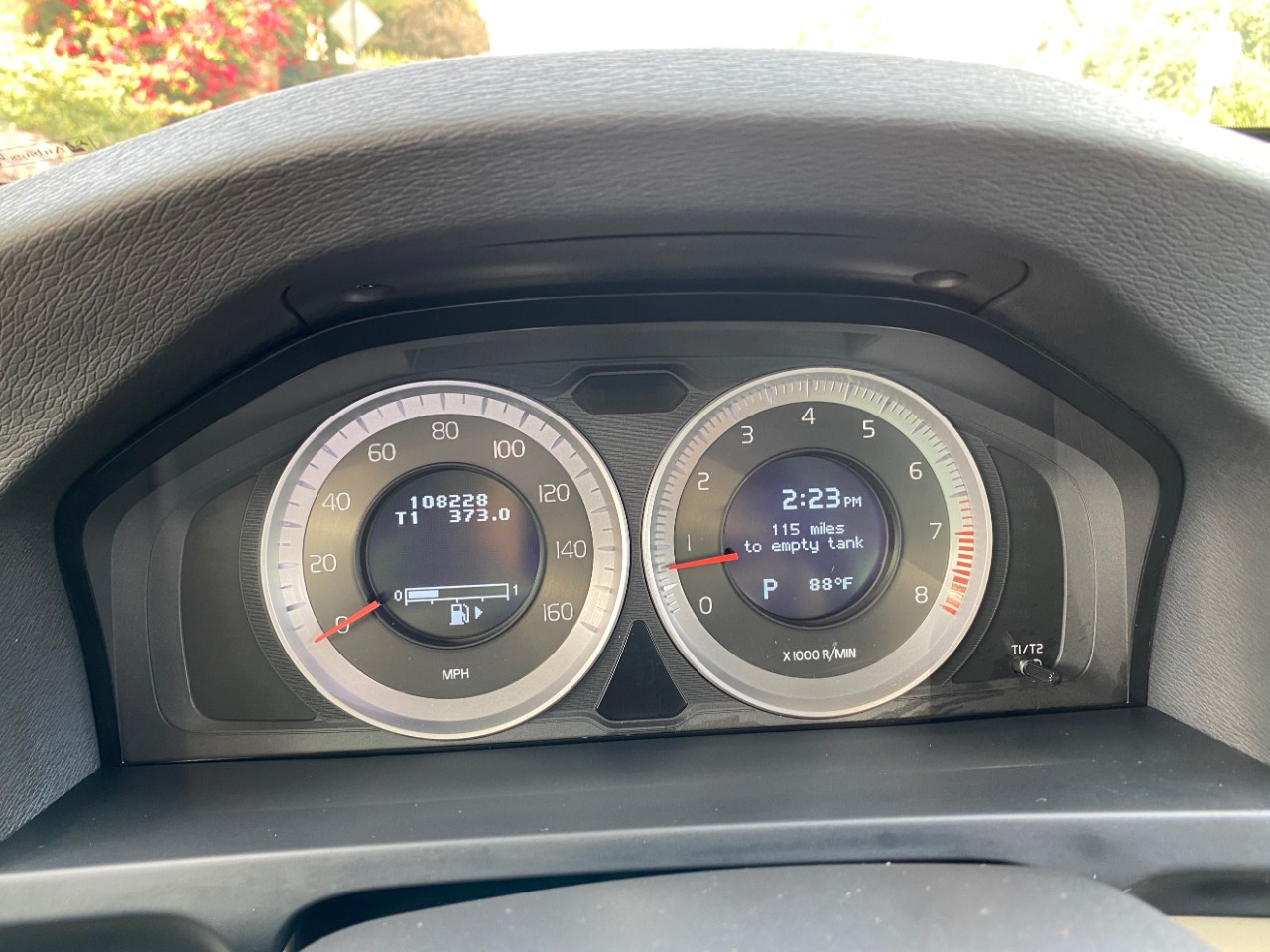 Volvo S60 FWD 4dr Sdn T5 2012