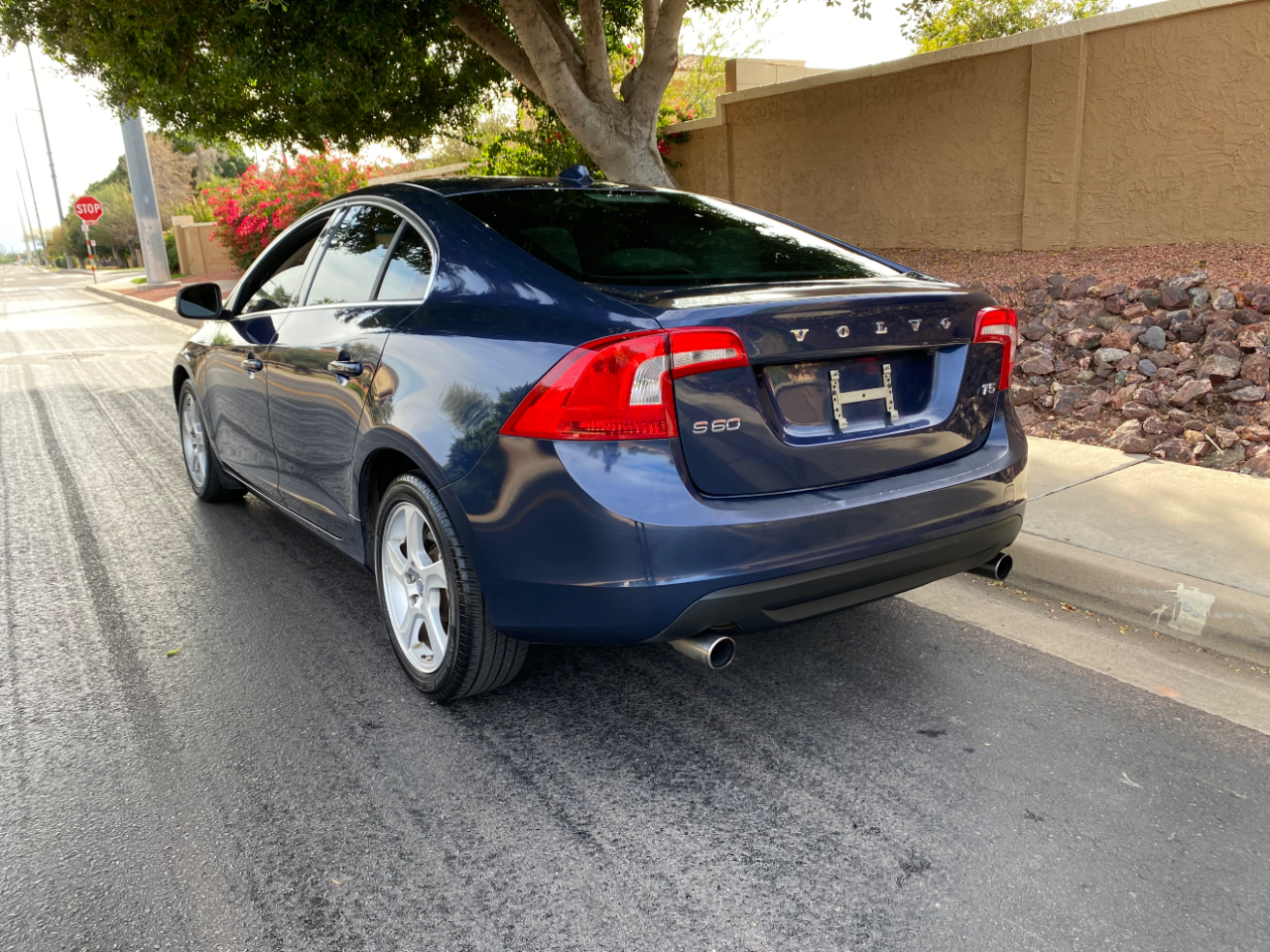Volvo S60 FWD 4dr Sdn T5 2012