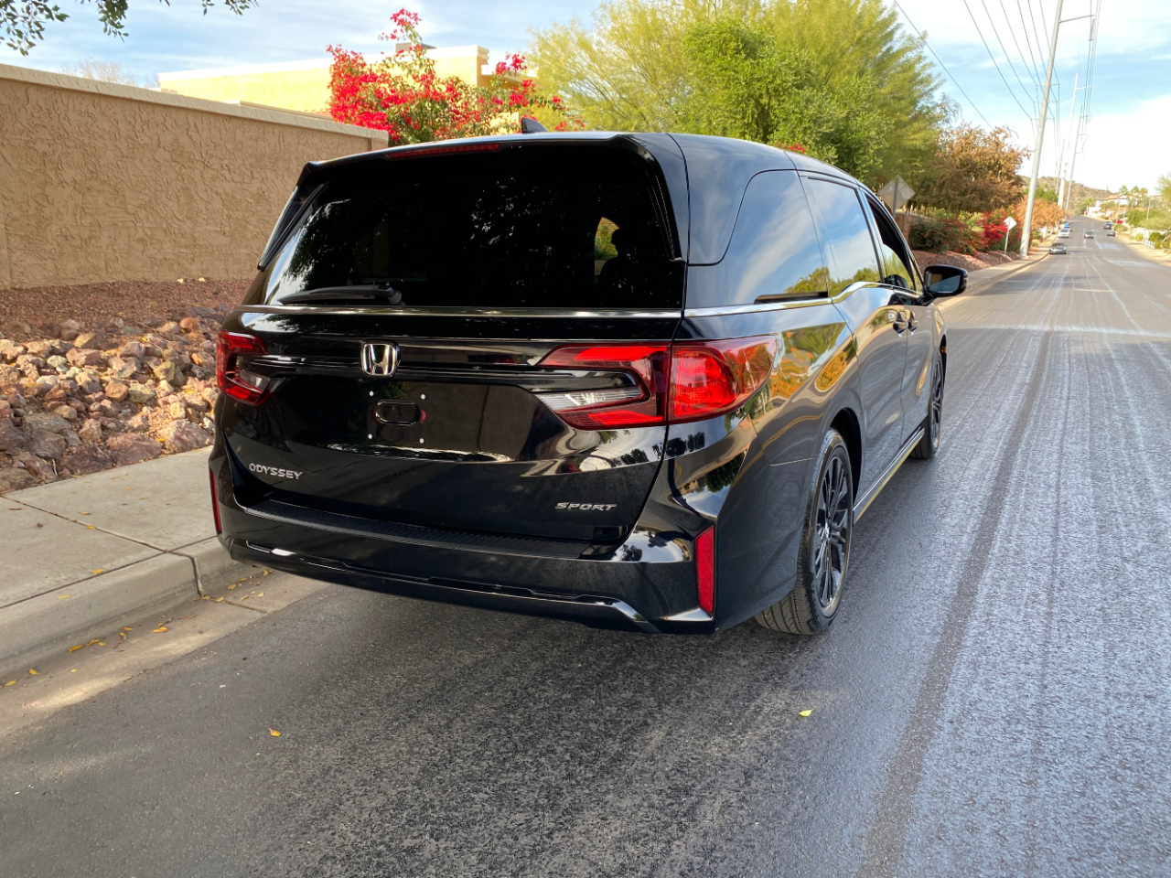 Honda Odyssey Sport-L Auto 2025