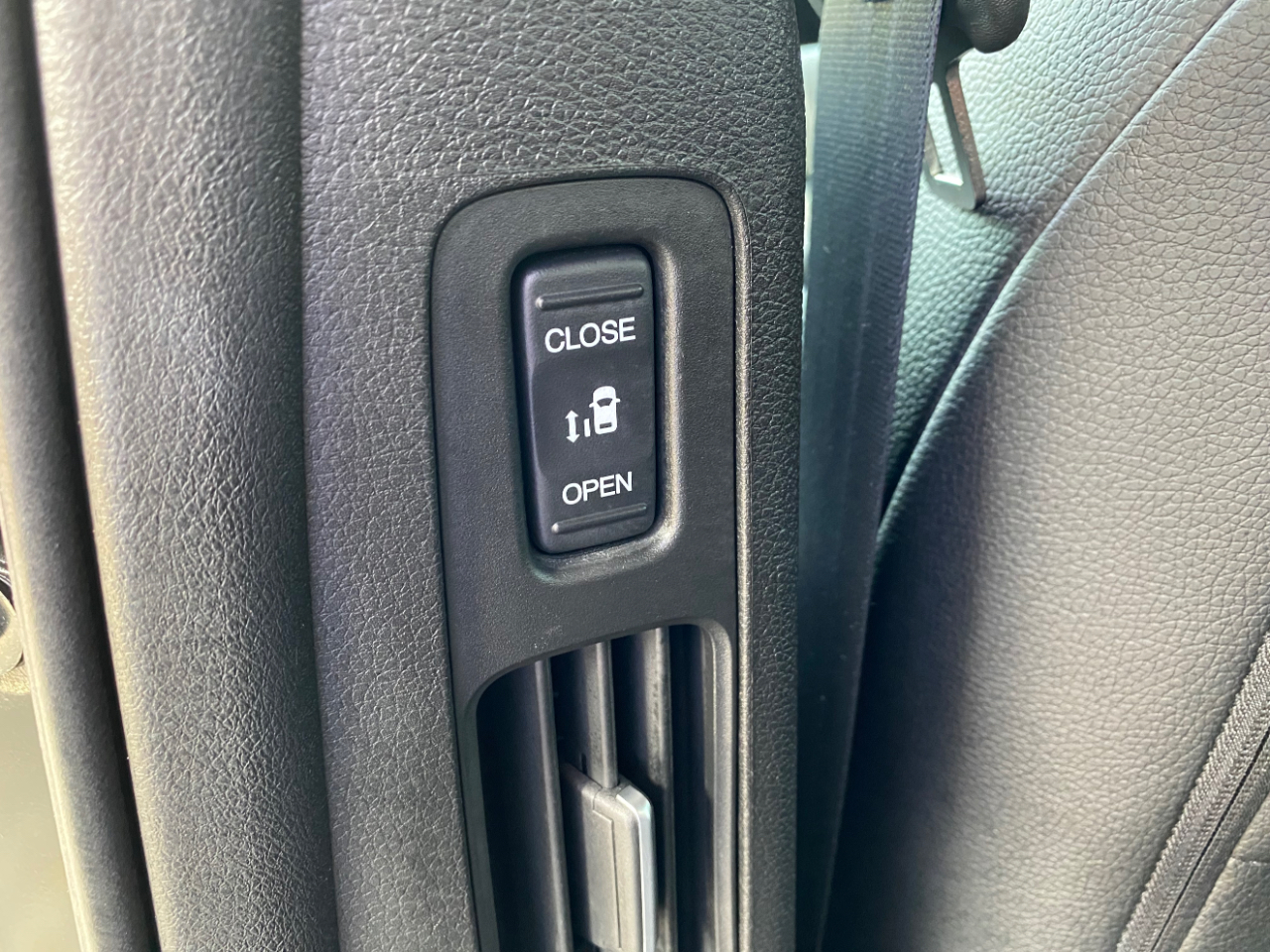 Honda Odyssey Sport-L Auto 2025