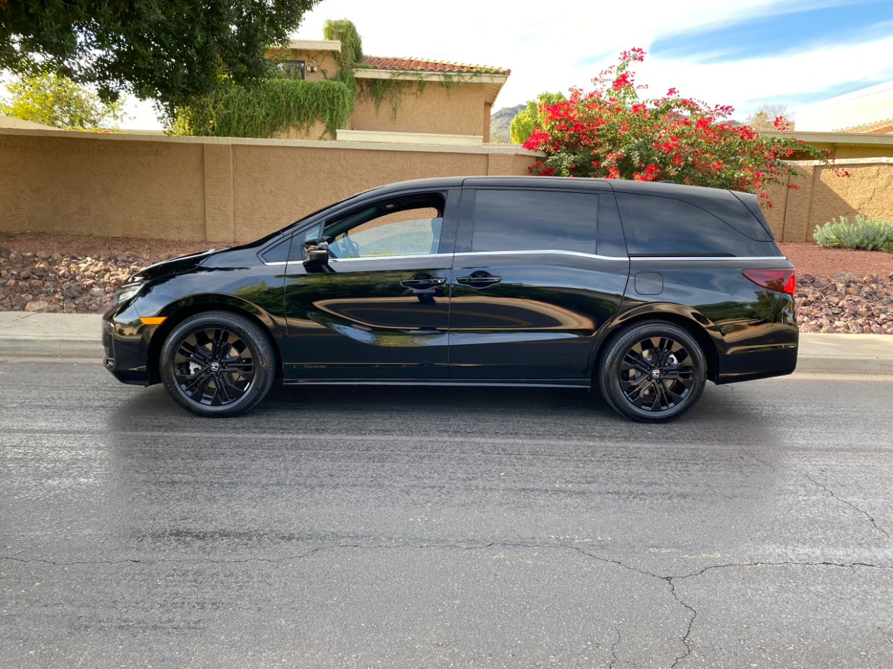 Honda Odyssey Sport-L Auto 2025
