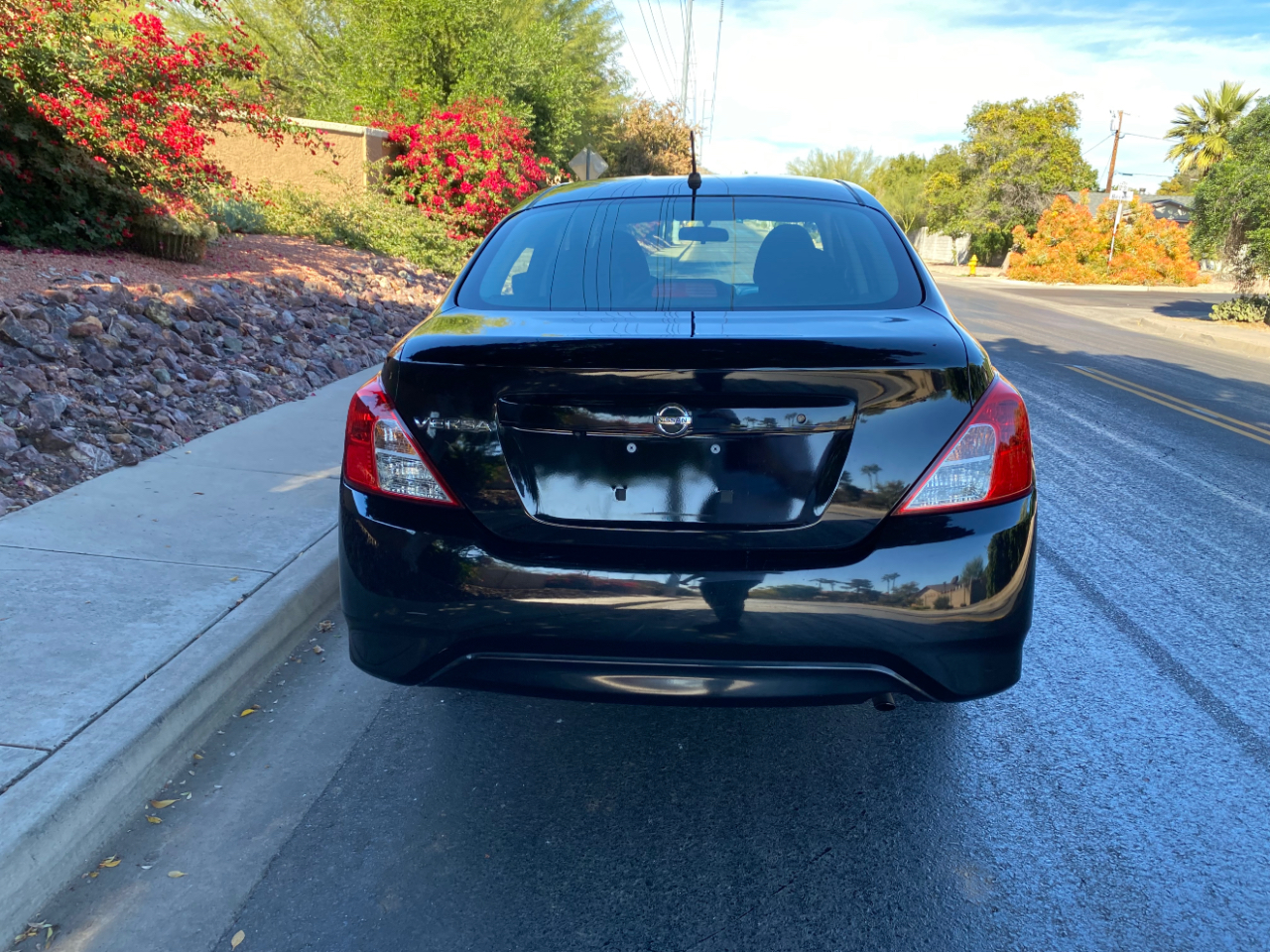 Nissan Versa Sedan S Manual 2019
