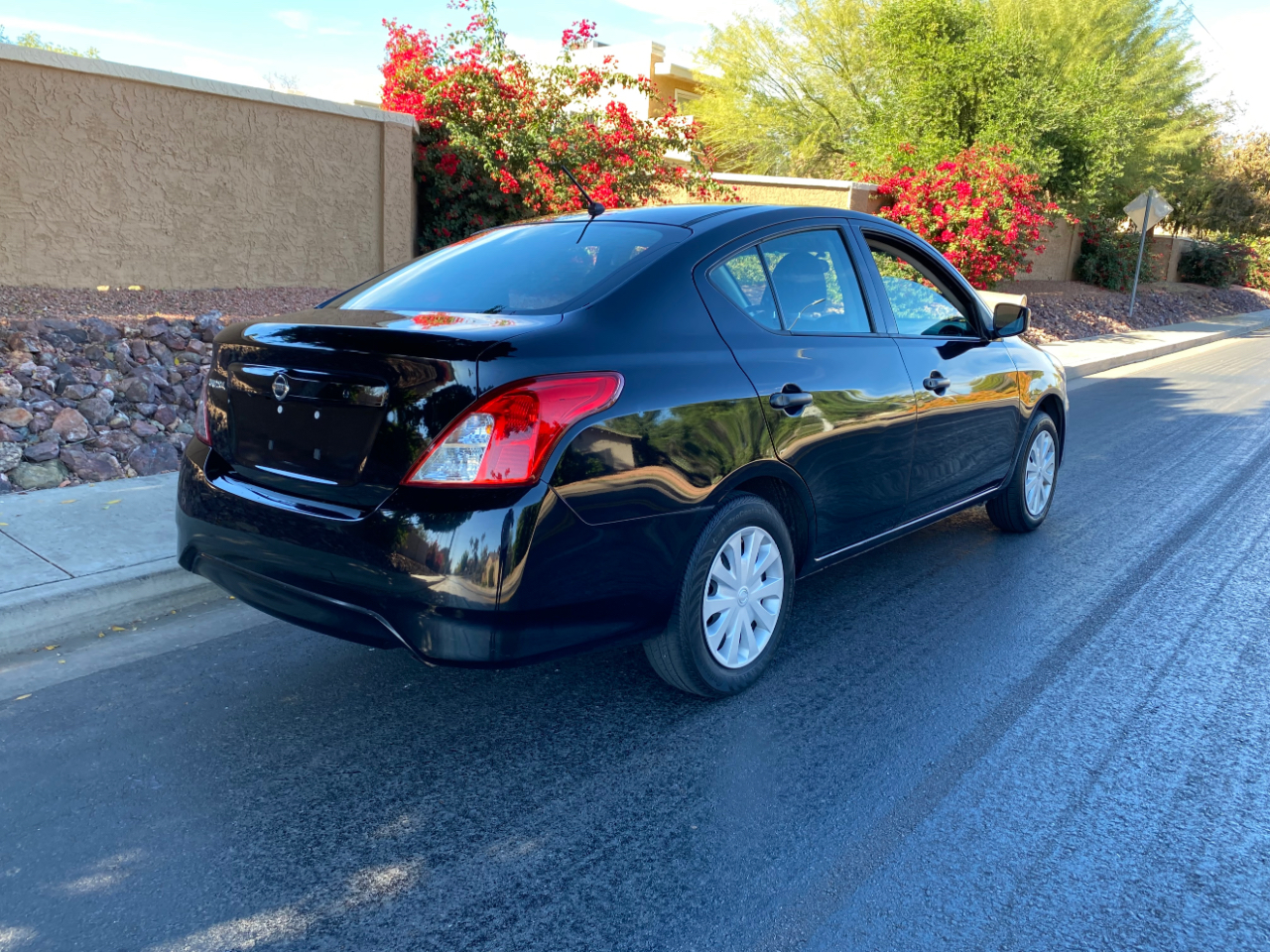 Nissan Versa Sedan S Manual 2019