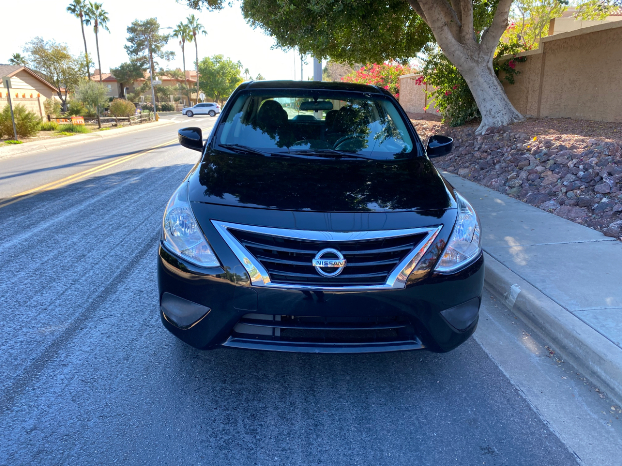 Nissan Versa Sedan S Manual 2019