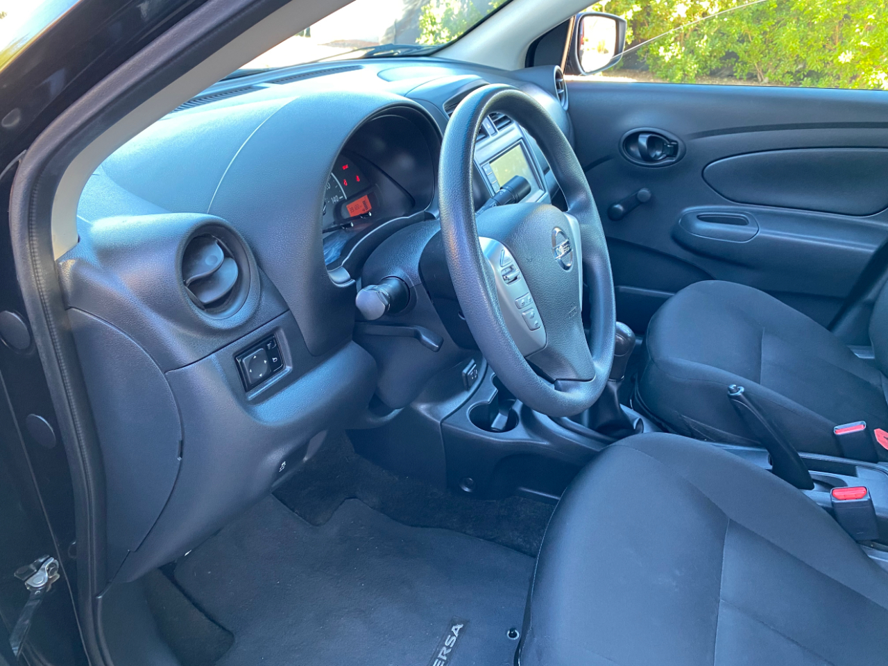 Nissan Versa Sedan S Manual 2019