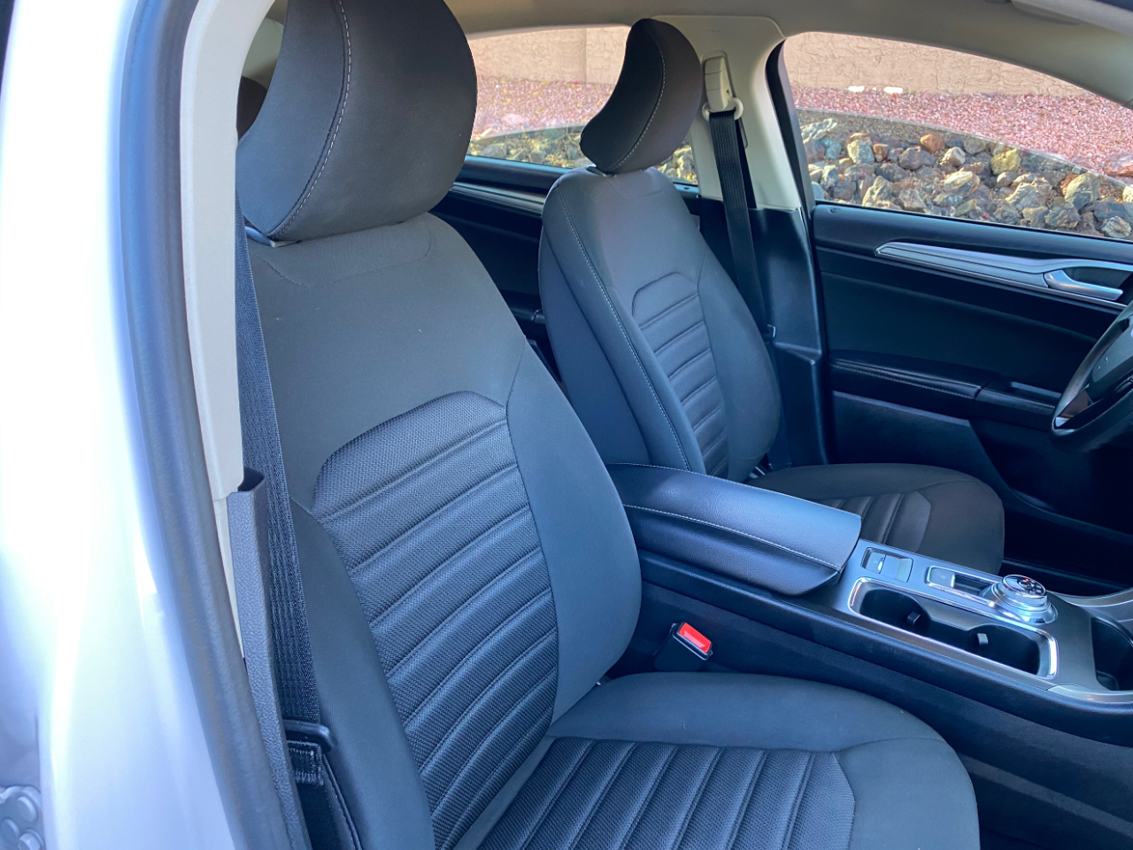 Ford Fusion SE FWD 2019