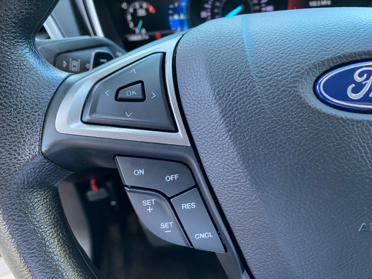 Ford Fusion SE FWD 2019