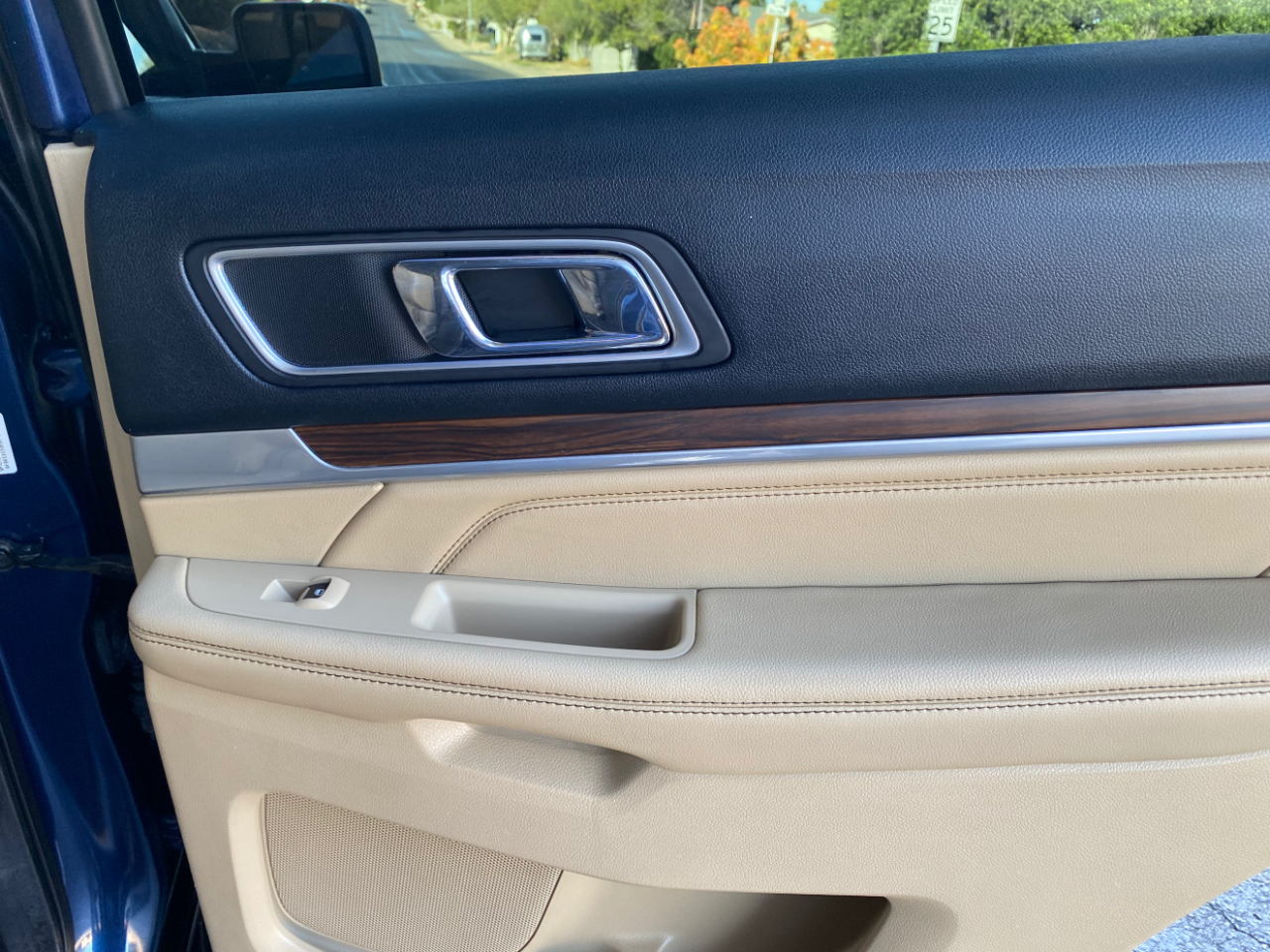 Ford Explorer 4WD 4dr Limited 2016