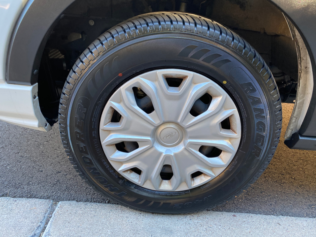 Ford Transit Passenger Wagon T-350 148" Low Roof XLT RWD 2023