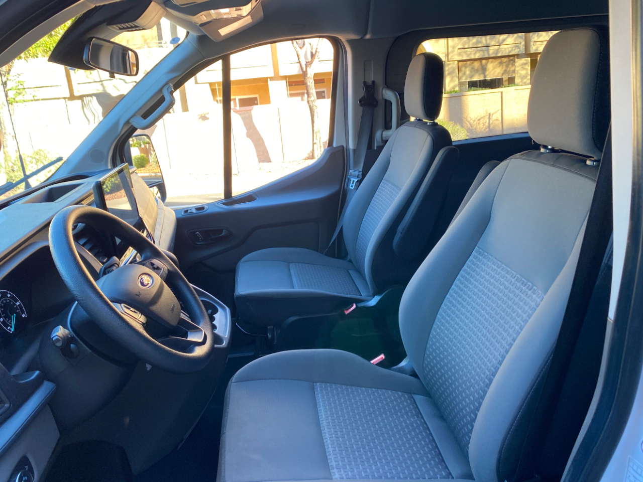 Ford Transit Passenger Wagon T-350 148" Low Roof XLT RWD 2023