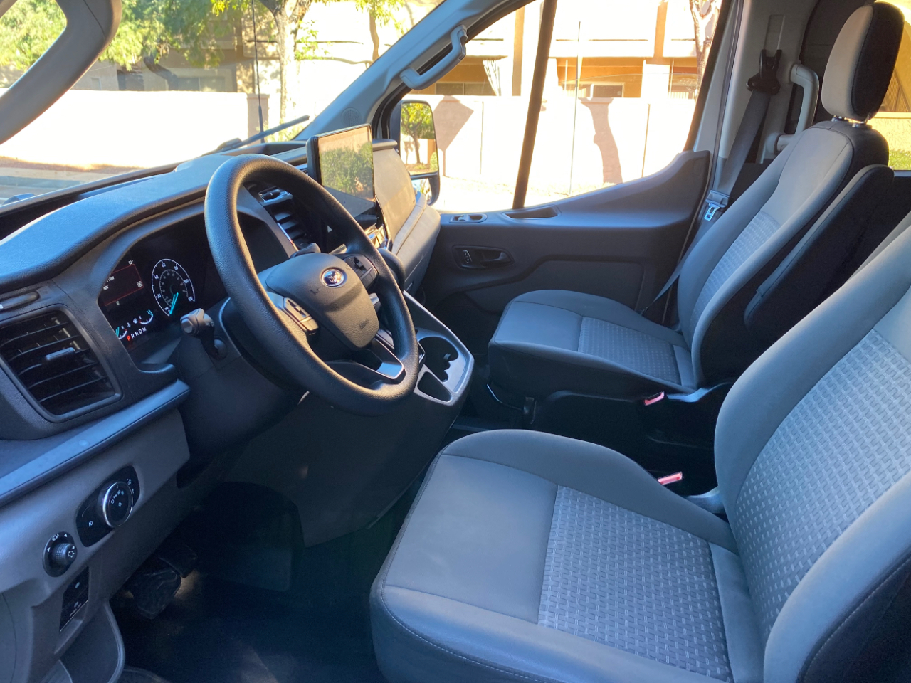 Ford Transit Passenger Wagon T-350 148" Low Roof XLT RWD 2023