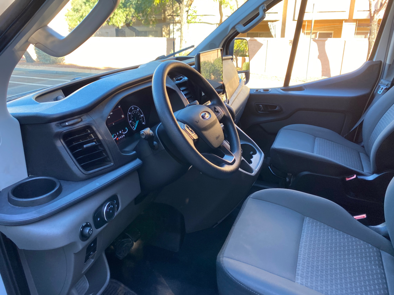 Ford Transit Passenger Wagon T-350 148" Low Roof XLT RWD 2023