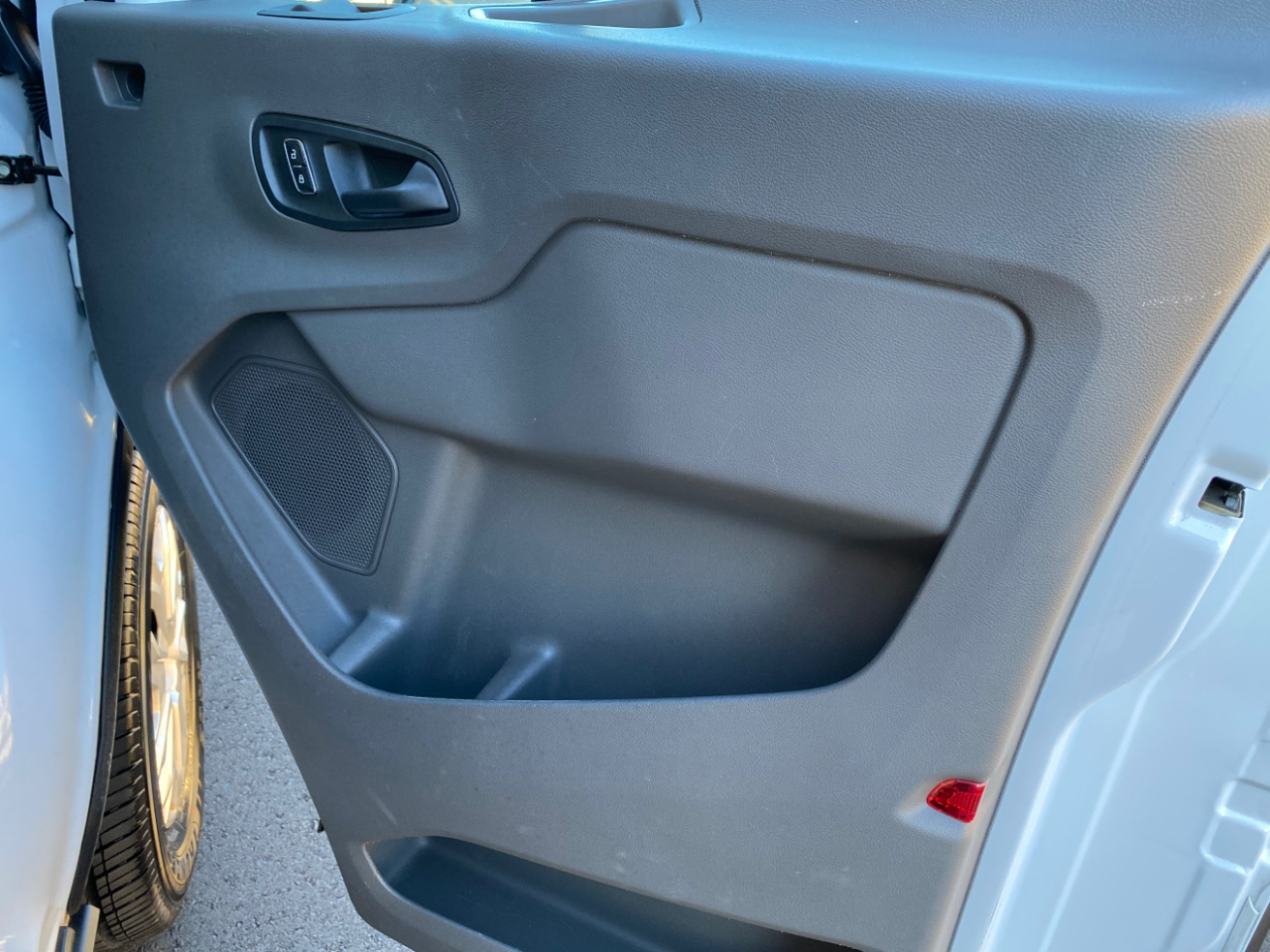 Ford Transit Passenger Wagon T-350 148" Low Roof XLT RWD 2023